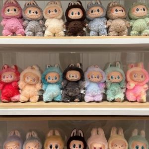 Labubu Figure Pallet