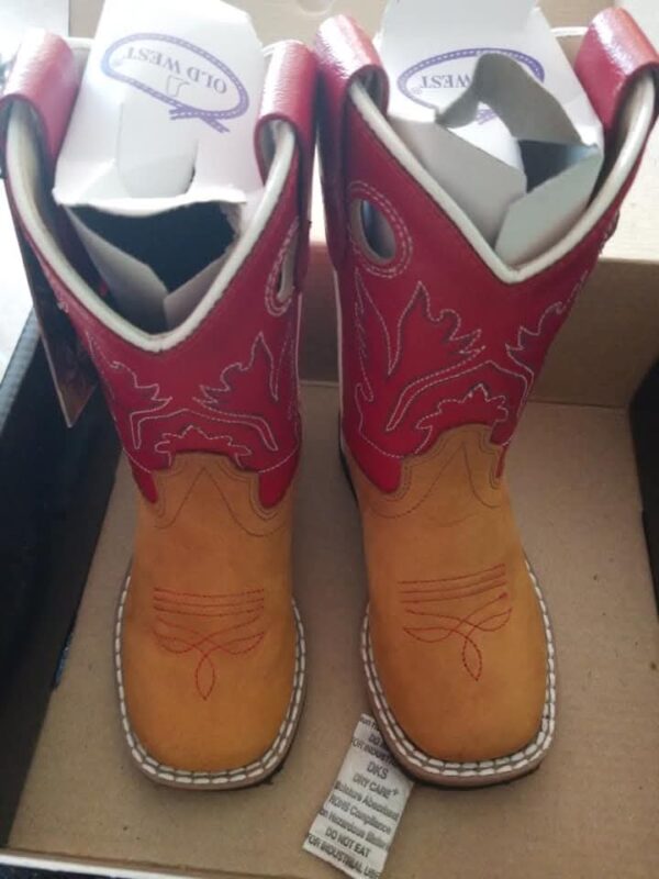 Cowboy Boots Pallet Liquidation - Image 31