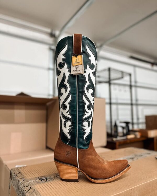 Cowboy Boots Pallet Liquidation - Image 28