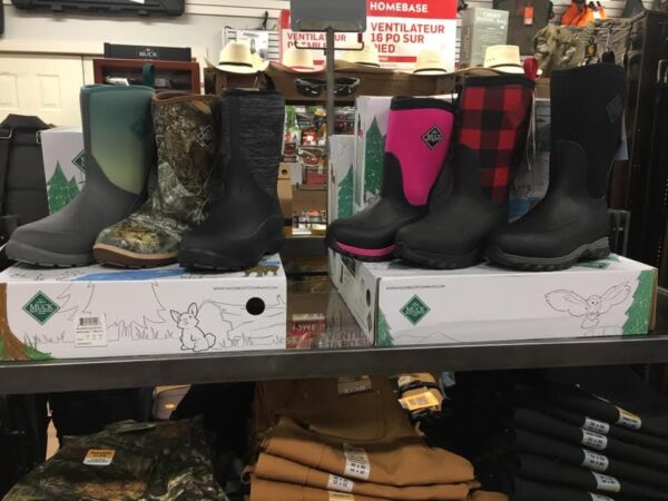 Cowboy Boots Pallet Liquidation - Image 25