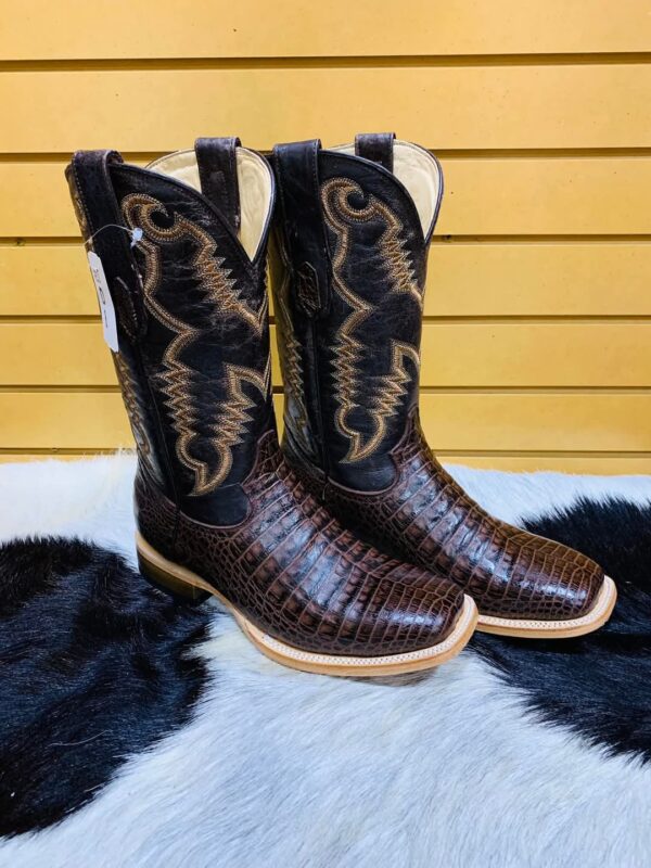Cowboy Boots Pallet Liquidation - Image 18