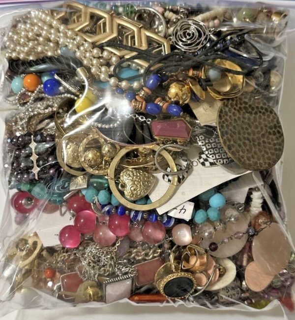 Jewelry Liquidation Pallet - Image 8