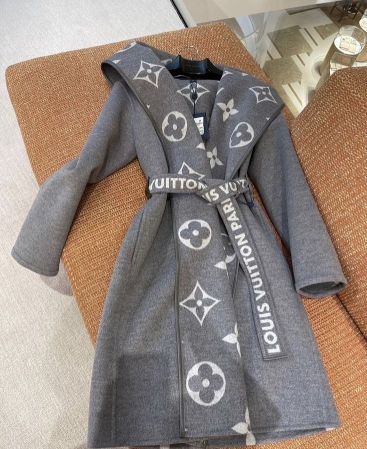 Stylish Winter Jacket Pallet - Image 23