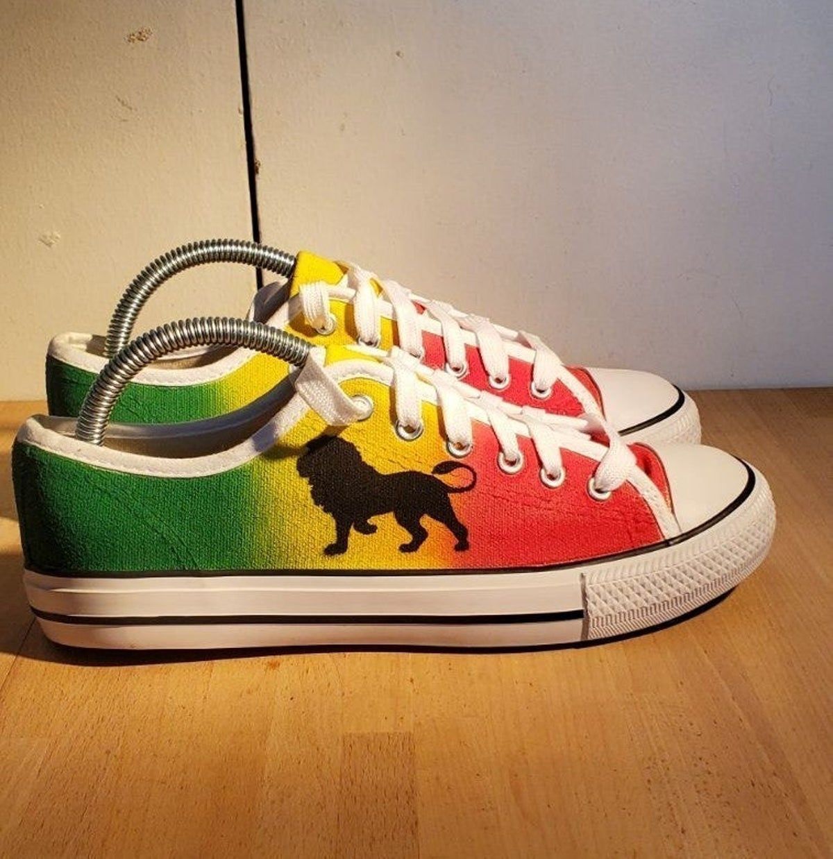 Rastafarian Apparel & Accessories Pallet - Image 9